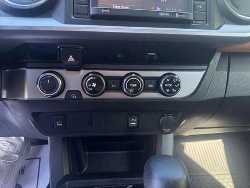 Used 2017 Toyota Tacoma SR5 w/ Tow Package AWD/4WD image 17