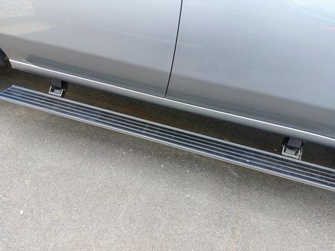 Used 2024 Chevrolet Silverado 3500 LTZ w/ LTZ Premium Package image 6