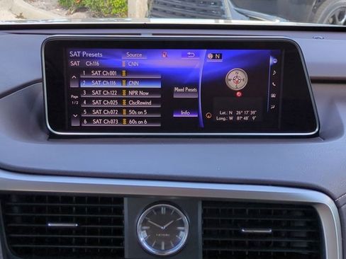 Used 2017 Lexus RX 450h AWD image 16