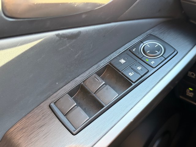 Used 2020 Lexus IS 300 F Sport w/ F Sport Package RWD image 27