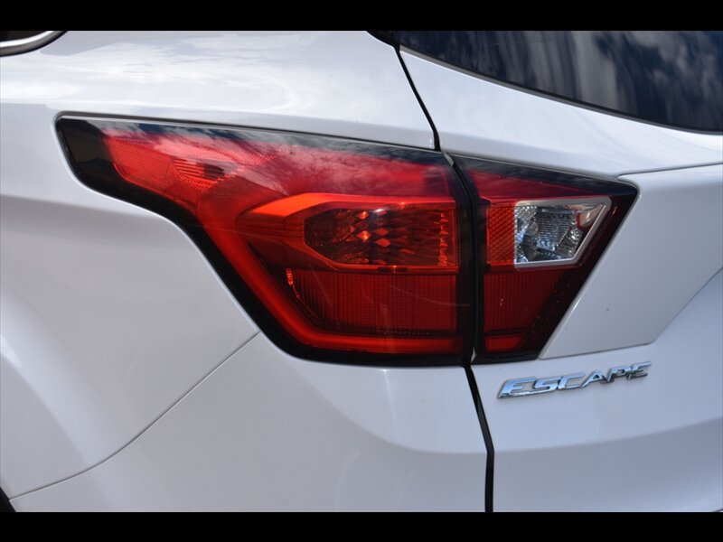 Used 2019 Ford Escape SEL FWD image 47