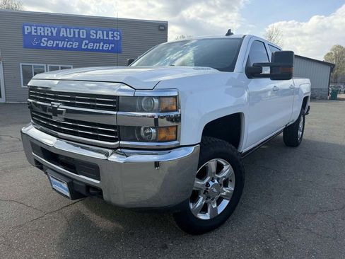Used 2016 Chevrolet Silverado 2500 W/T w/ WT Convenience Package AWD/4WD image 4