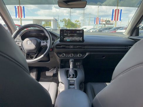 Used 2023 Honda HR-V EX-L image 28