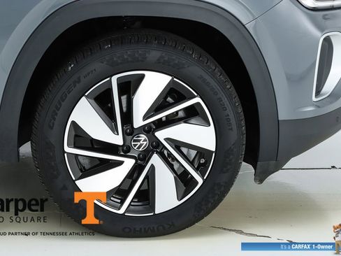 Used 2025 Volkswagen Atlas SEL image 54