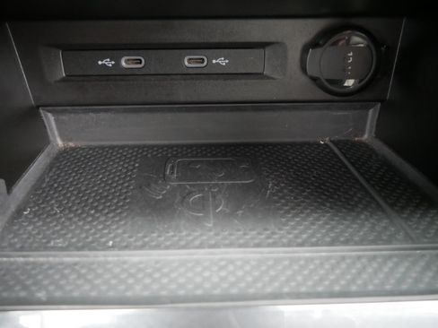 Certified 2023 Volkswagen Tiguan SE image 28