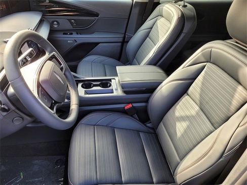 New 2026 Lincoln Nautilus Reserve image 15