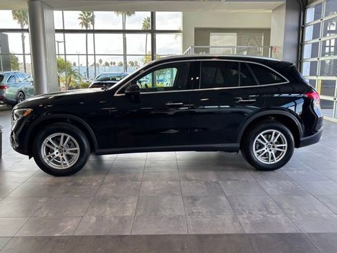 Certified 2025 Mercedes-Benz GLC 300 4MATIC image 9