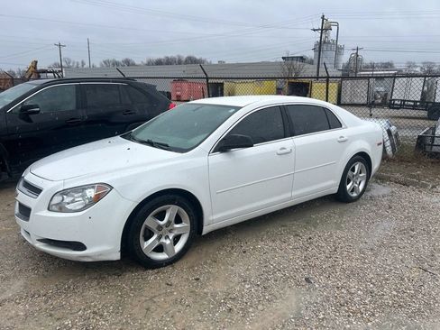 Used 2012 Chevrolet Malibu LS FWD image 1
