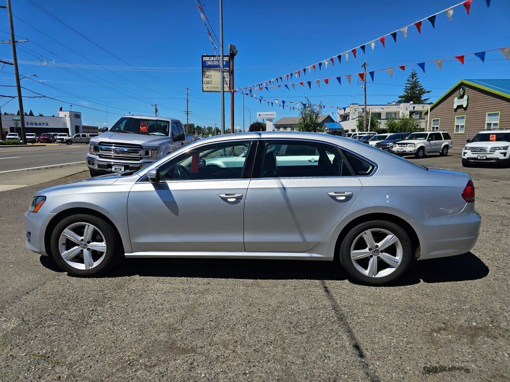 Used 2014 Volkswagen Passat 1.8T SE FWD image 4