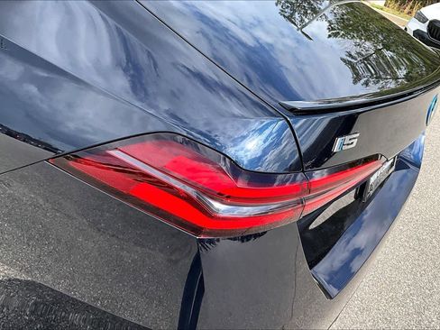 Certified 2025 BMW i5 M60 w/ Executive Package image 30