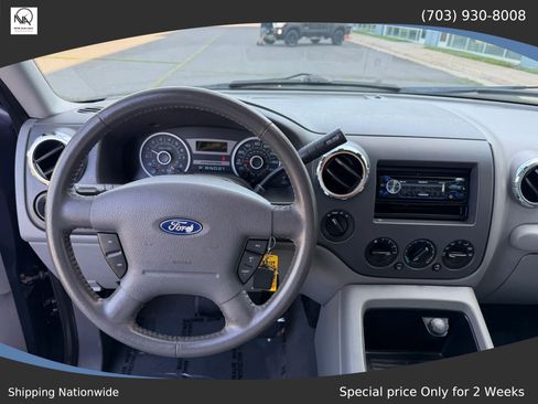 Used 2005 Ford Expedition XLT AWD/4WD image 25