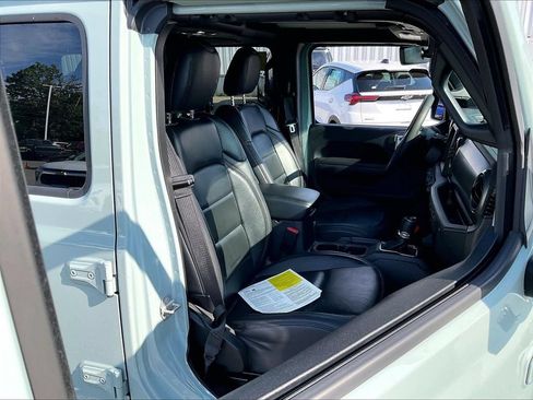 Used 2023 Jeep Wrangler Unlimited w/ Sun & Screen Package AWD/4WD image 11