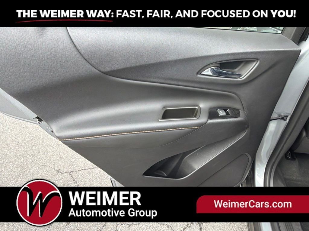 Used 2023 Chevrolet Equinox Premier AWD/4WD image 16