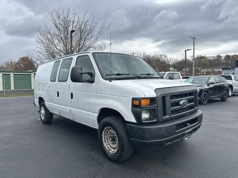 Used 2012 Ford E-150 and Econoline 150 image 3