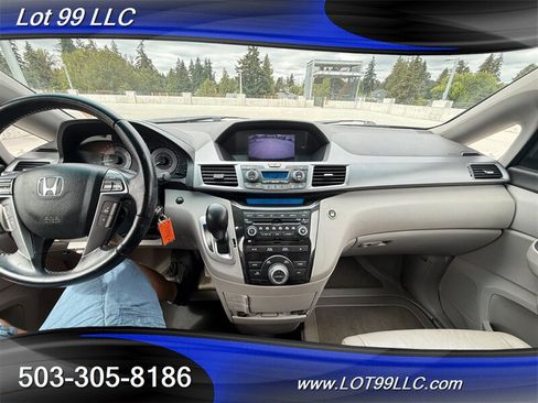 Used 2011 Honda Odyssey Touring image 19