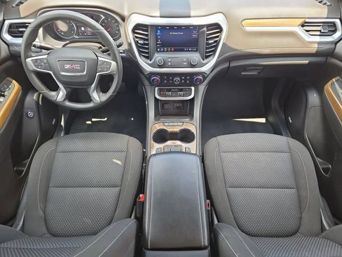 Used 2022 GMC Acadia SLE w/ Driver Convenience Package FWD image 9