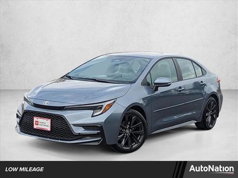 Certified 2024 Toyota Corolla SE image 1