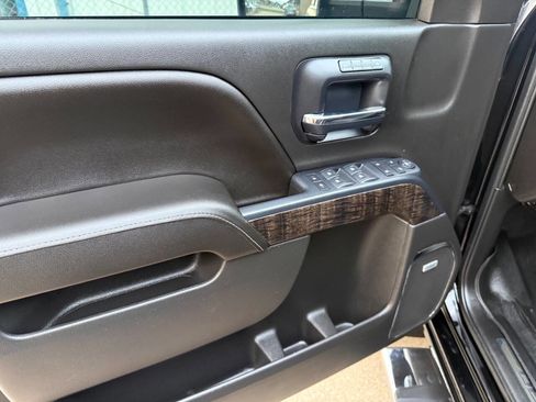 Used 2015 GMC Sierra 3500 Denali w/ Duramax Plus Package image 17