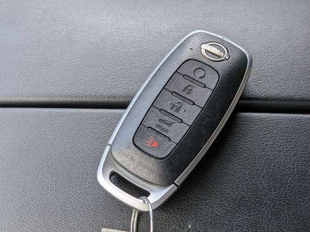 Used 2024 Nissan Rogue SL AWD/4WD image 31
