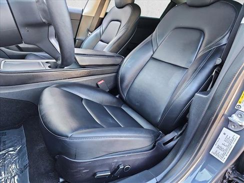 Used 2022 Tesla Model 3 RWD image 17