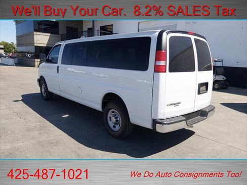 Used 2016 Chevrolet Express 3500 LT w/ LT Preferred Equipment Group RWD image 3