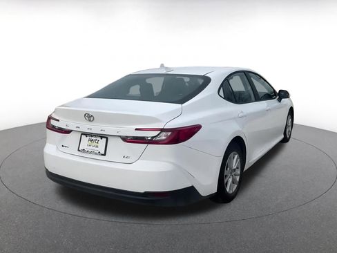 Used 2025 Toyota Camry LE image 14
