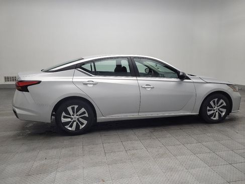 Used 2024 Nissan Altima 2.5 S image 10