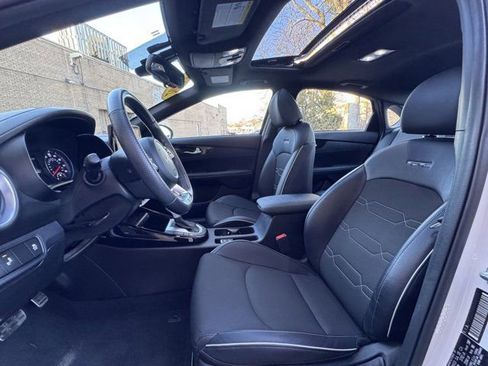 Used 2023 Kia Forte GT-Line w/ GT-Line Premium Package image 24