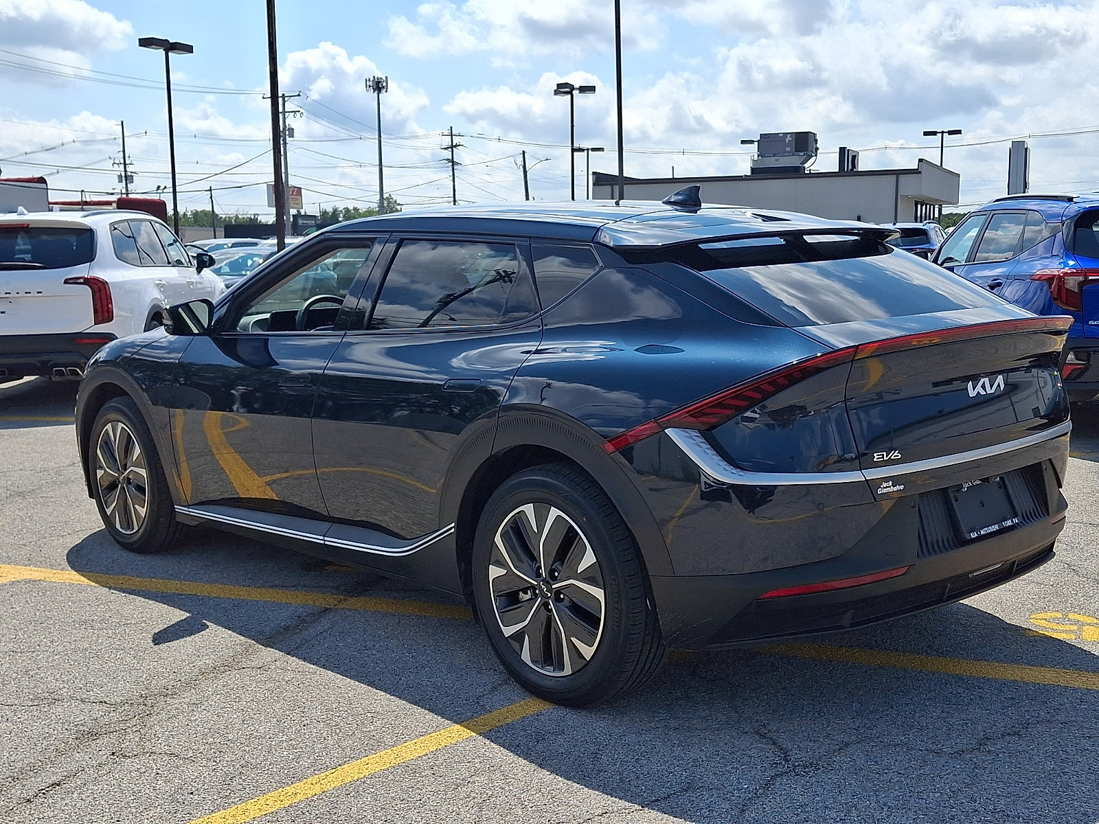 Certified 2024 Kia EV6 Light AWD/4WD image 4