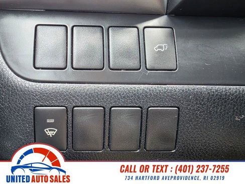 Used 2015 Toyota Highlander XLE AWD/4WD image 25