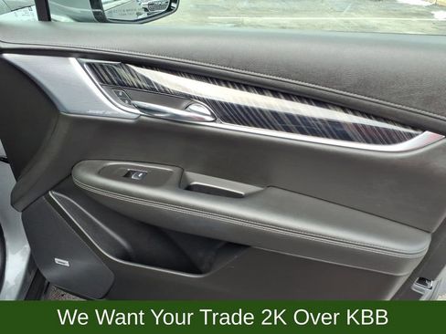 Used 2024 Cadillac XT6 Premium Luxury w/ LPO, Floor Liner Package image 31