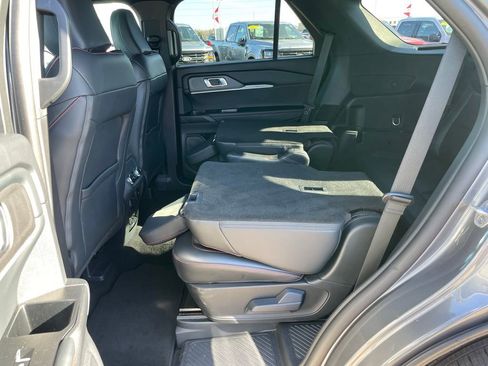 Used 2025 Ford Explorer ST-Line image 57