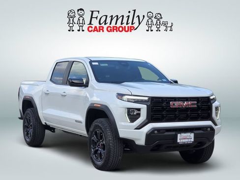 Used 2025 GMC Canyon Elevation w/ Convenience Package RWD image 2