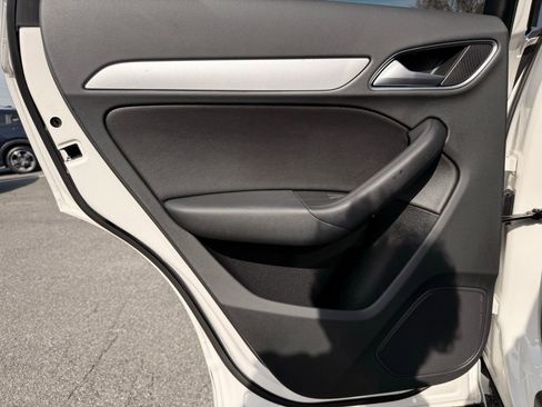 Used 2017 Audi Q3 2.0T Premium image 25