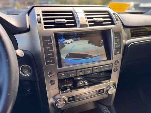 Used 2019 Lexus GX 460 Premium AWD/4WD image 16