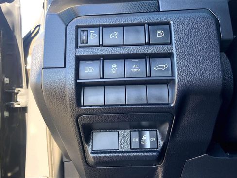 Certified 2025 Toyota 4Runner Limited image 32