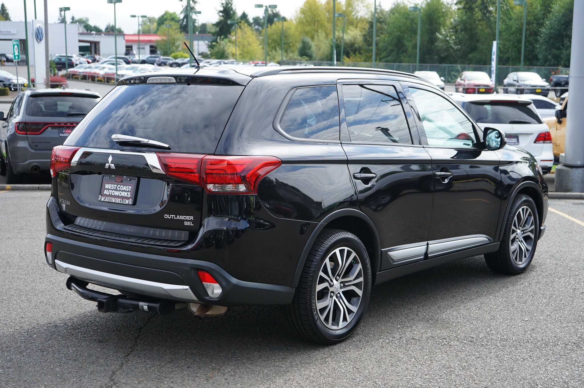 Used 2016 Mitsubishi Outlander SEL AWD/4WD image 5