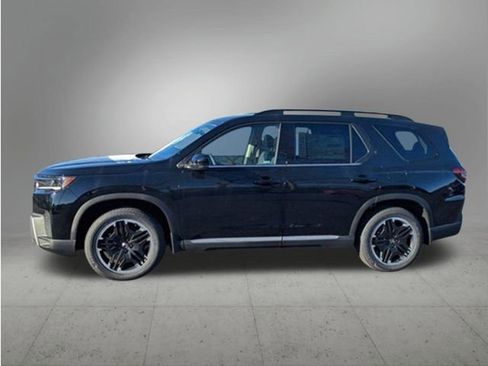 New 2026 Honda Pilot Touring image 2