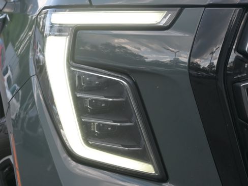 Used 2026 GMC Yukon AT4 AWD/4WD image 11