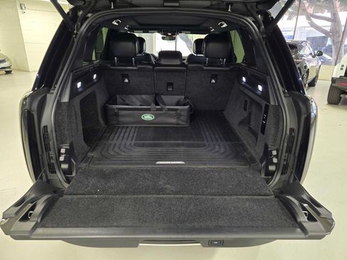 Used 2023 Land Rover Range Rover SE AWD/4WD image 13