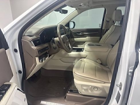 Used 2021 GMC Yukon Denali w/ Denali Premium Package RWD image 12