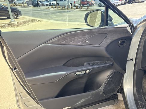 Used 2025 Lexus RX 500h F Sport image 14