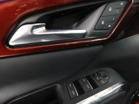 Used 2024 Chevrolet Traverse RS AWD/4WD image 20
