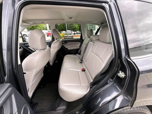 Used 2017 Subaru Forester 2.5i Limited AWD/4WD image 15