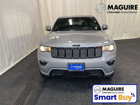 Used 2019 Jeep Grand Cherokee Altitude image 37