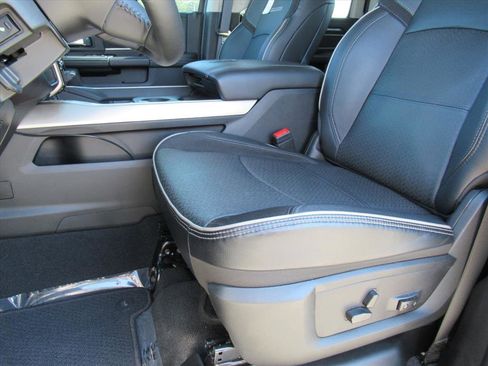 Used 2024 RAM 3500 Laramie image 15