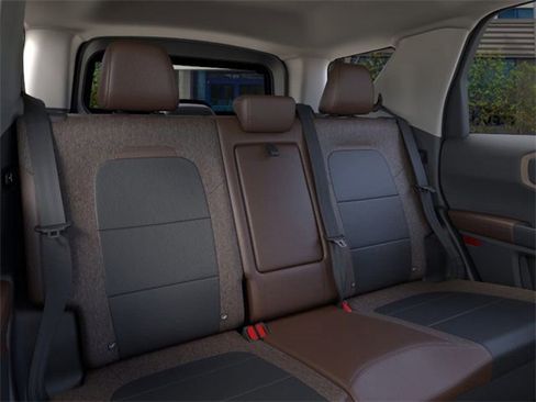 New 2025 Ford Bronco Sport Outer Banks w/ Sasquatch Outer Banks Package image 11