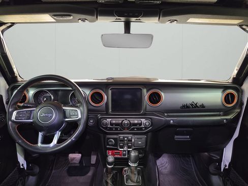 Used 2022 Jeep Gladiator Mojave w/ Trailer Tow Package AWD/4WD image 17