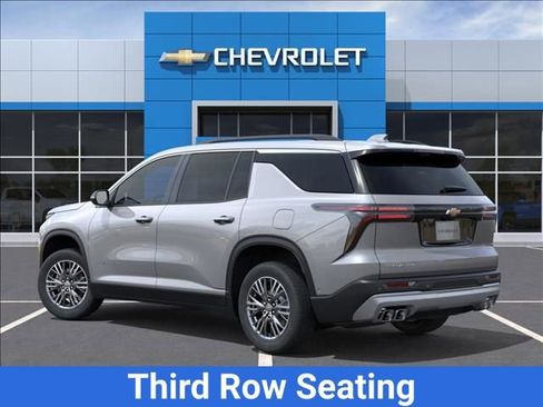 New 2026 Chevrolet Traverse LT w/ Driver Confidence Package FWD image 3