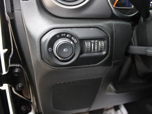 Certified 2021 Jeep Wrangler Unlimited Sport image 10